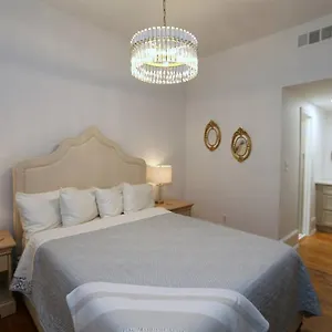 Queen Anne's , Savannah United States